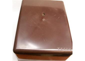 mont.krabice 160x130x70 Tesla obsahuje 2xrelé 4P ,1x svorkovnice 7v, +4xTC206 2,2uf  na ND