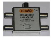 Ant. rozbočovač feritový čtyřnásobný  č.105 (IEC konektory)