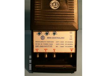 Anténní zesil pro RD-venk.prov. i vnitřní použití,2xUHF 1xVHF/dab radia/ 30db, možnost nastavení zisku, odstraní problémy se slabým signalem