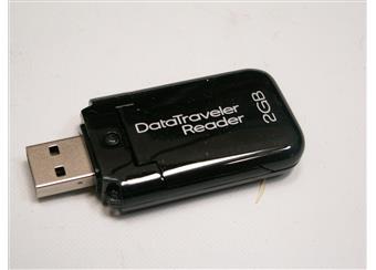 USB flash 2GB USB2.0 + čtečka SD karet SDHC/MMC4,1 Kingston